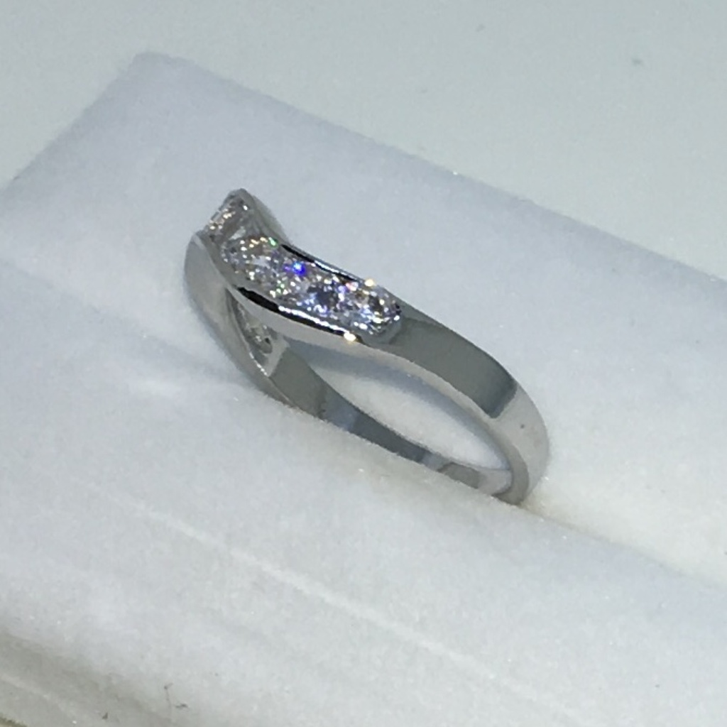 White Cz Silver Curvy Stainless Steel Ring 20$